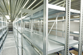 Boltless shelving system